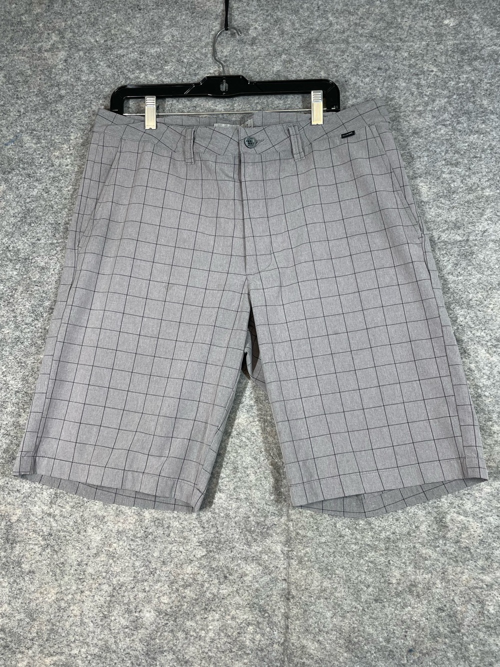 Travis Mathew Golf Shorts Grey Plaid 36 Performance Casual Stretch Outdoor